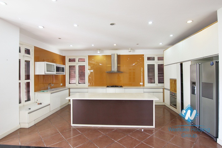 Modern villa with nice garden and swimming pool in Tay Ho Diplomats residence